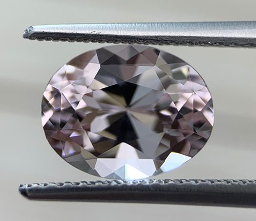 Beryl Morganite Pink Oval 2.33 carats