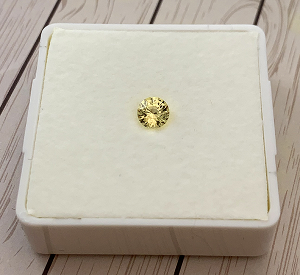 Ceylon Sapphire Yellow Round 5mm – Langford Gems