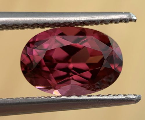 Garnet Rhodolite Pink Oval 1.98 carats