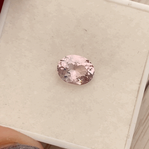 Beryl Morganite Pink Oval 1.65 carats