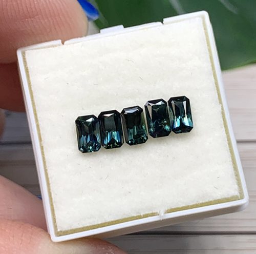 Australian Sapphire Blue Radiant Set of 5, 5x3mm
