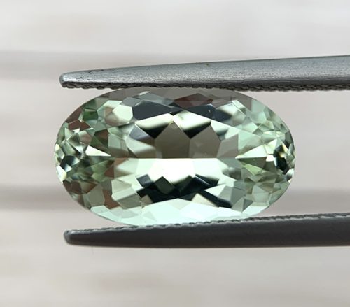Beryl Mint Elongated Oval 4.65 carats
