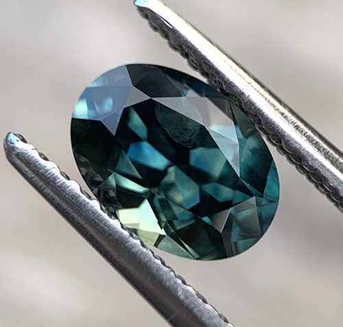 Australian Sapphire Blue Green Oval 0.98 carats